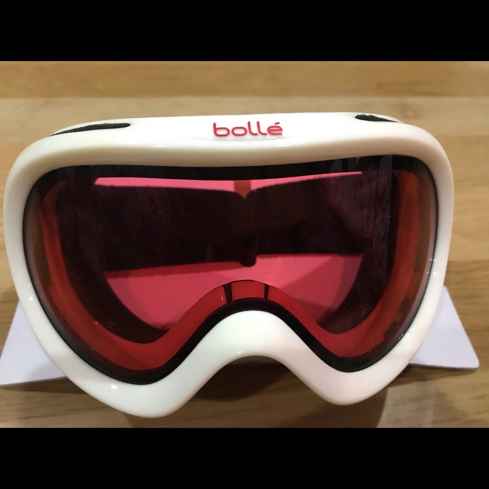 NWT Bolle kids goggles